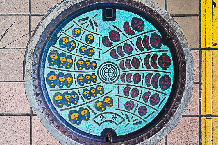 秋田のマンホールカバー