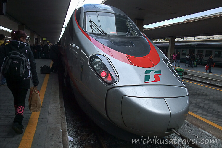 フィレンツェ・サンタ・マリア・ノヴェッラ駅（イタリア国鉄ETR600型）