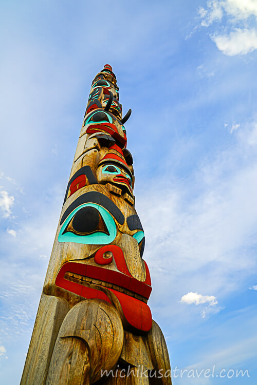 Two Brothers totem pole