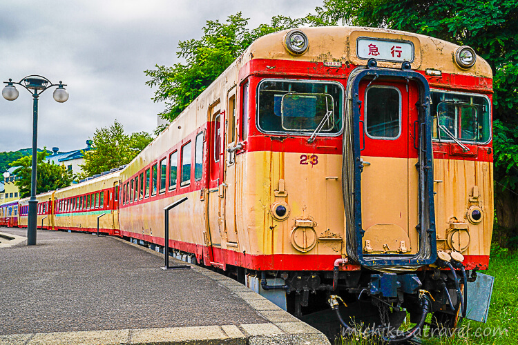 小樽市総合博物館 本館（国鉄キハ57系気動車）